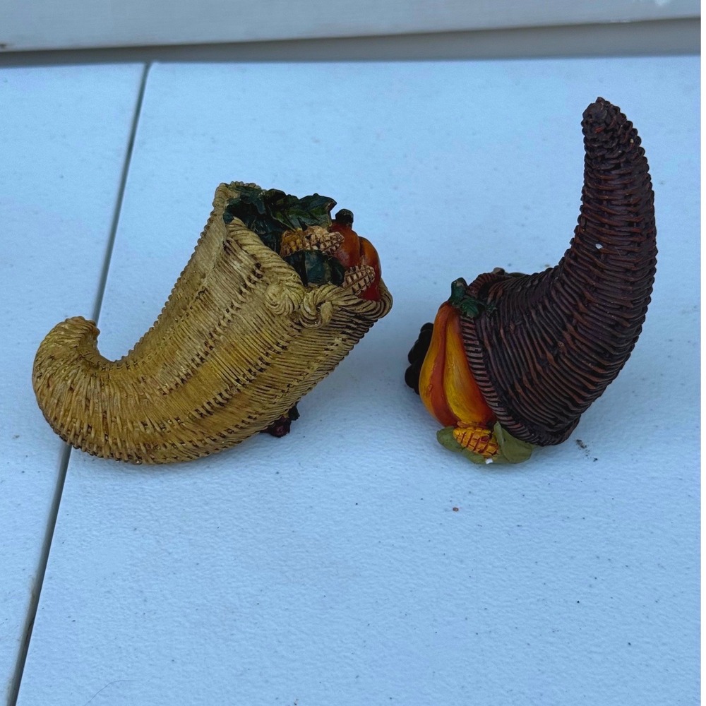 Cornucopia Horn of Plenty Resin Figurines Set of 2 Thanksgiving Autumn Decor 6in